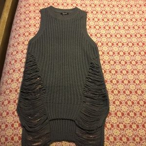 Gary Sweater Vest.... High - Low and Super Cute